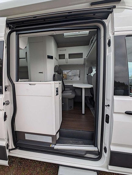 Volkswagen Grand California 6 of 20