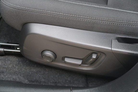 Volvo EX40 19 of 20