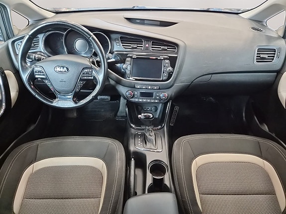 Kia Ceed 12 of 17