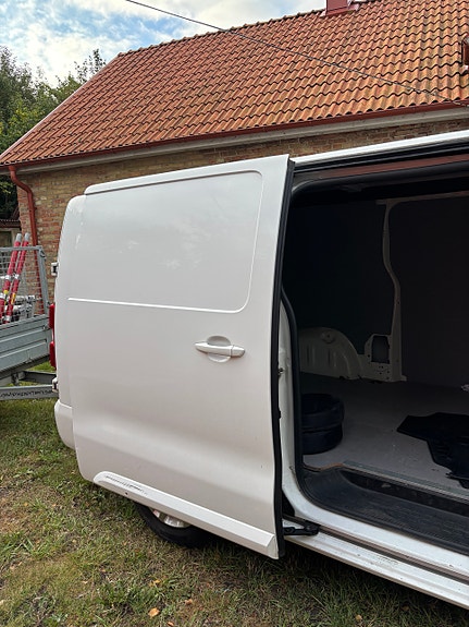 Citroen E-Jumpy 8 of 9