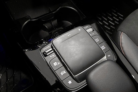 Mercedes-Benz A 250 e 12 of 16