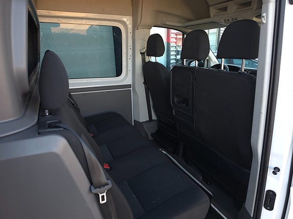 Volkswagen Crafter 35 10 of 14