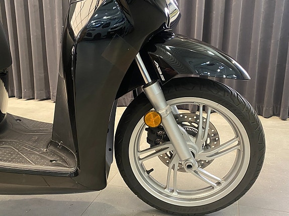 Honda SH300A 16 of 30