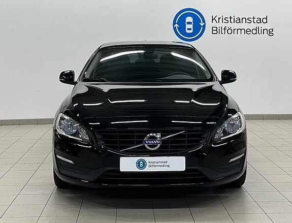Volvo S60 6 of 12