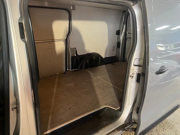 Toyota Proace 8 of 12