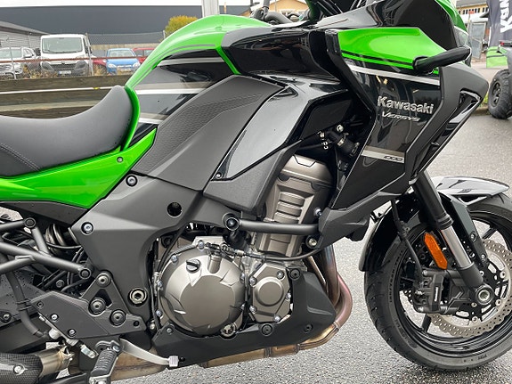 Kawasaki Versys 1000 4 of 6