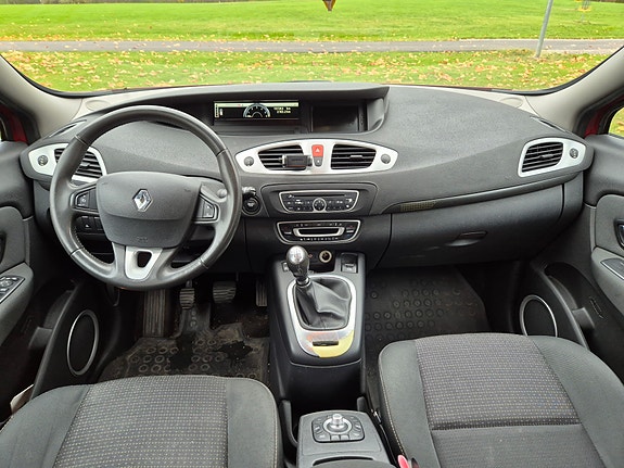 Renault Grand Scenic III 10 of 10