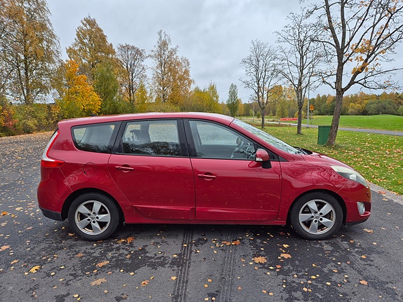 Renault Grand Scenic III 8 of 10