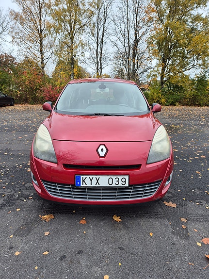 Renault Grand Scenic III 6 of 10