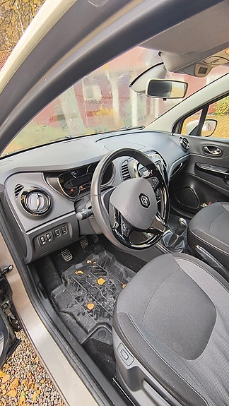Renault Captur 18 of 26