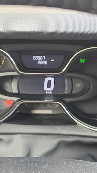 Renault Captur 2 of 26