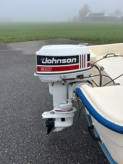 Seabird 44 med Johnson 30 hk och Fogelsta-trailer komplett paket 6 of 10