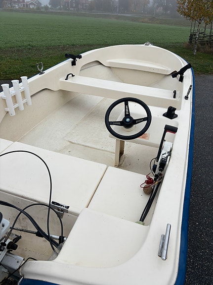 Seabird 44 med Johnson 30 hk och Fogelsta-trailer komplett paket 5 of 10