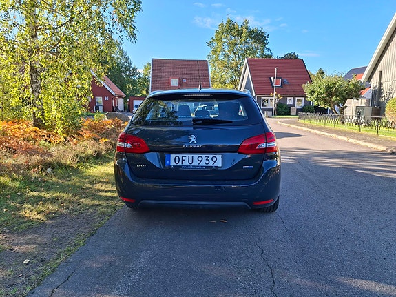 Peugeot 308 SW 4 of 10