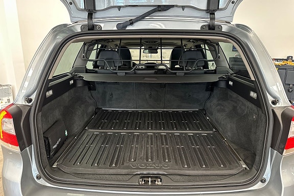 Volvo V70 10 of 29