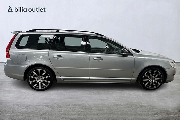 Volvo V70 16 of 29