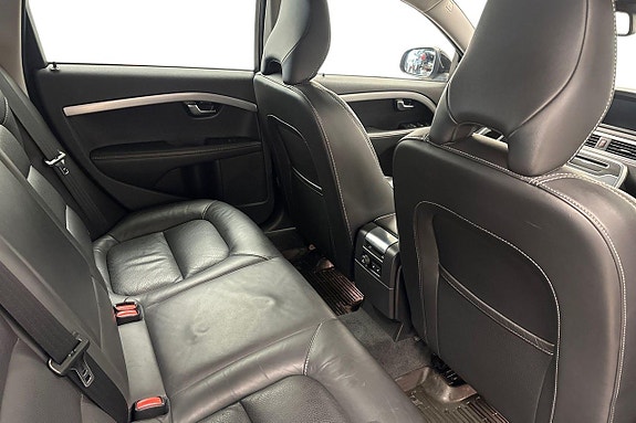 Volvo V70 7 of 29