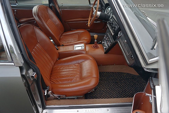 Maserati Quattroporte 4 of 23