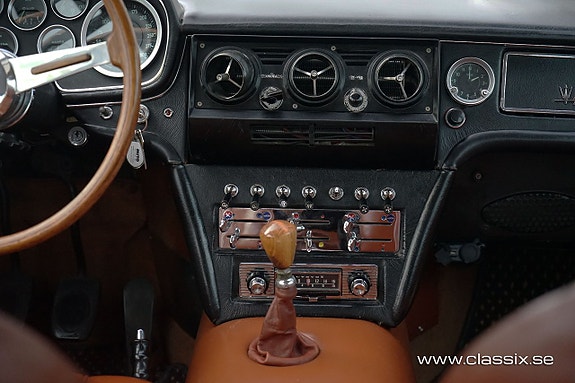 Maserati Quattroporte 17 of 23