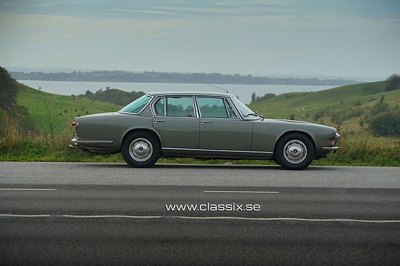 Maserati Quattroporte 18 of 23