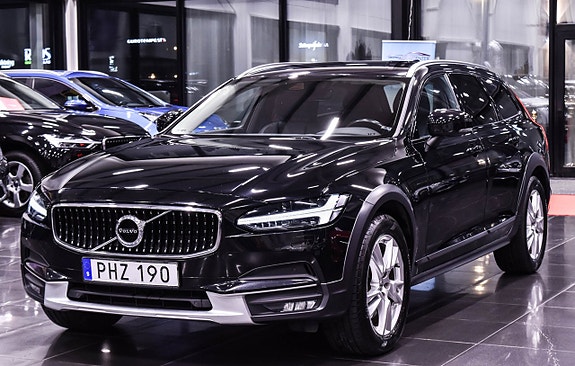 Volvo V90 Cross Country 5 of 19