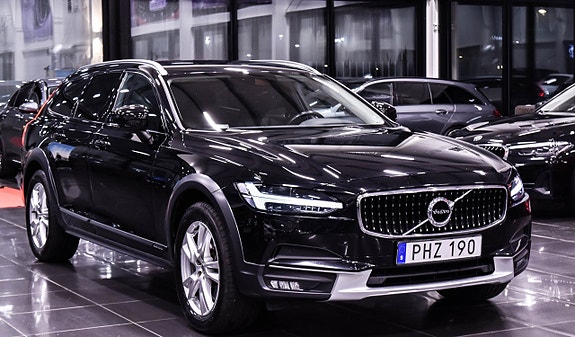 Volvo V90 Cross Country 6 of 19
