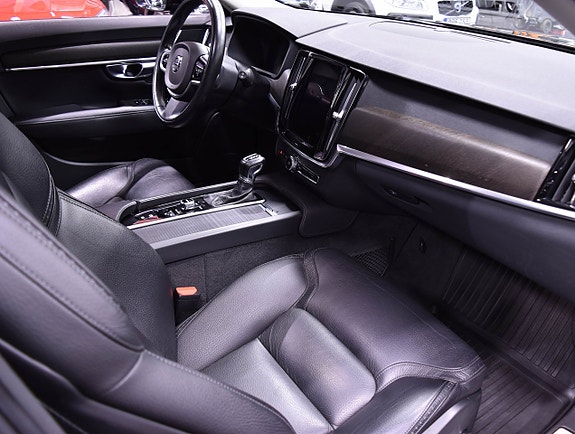 Volvo V90 Cross Country 16 of 19