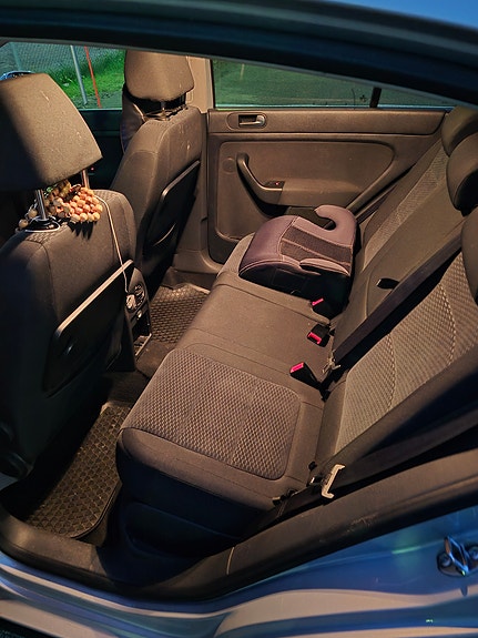 Volkswagen Golf Plus 9 of 9