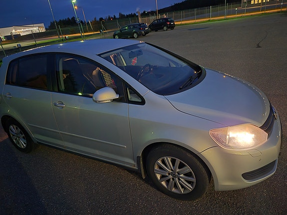 Volkswagen Golf Plus 3 of 9