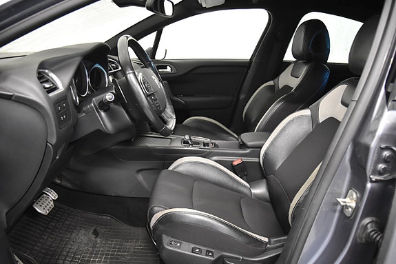 Citroen DS4 9 of 17