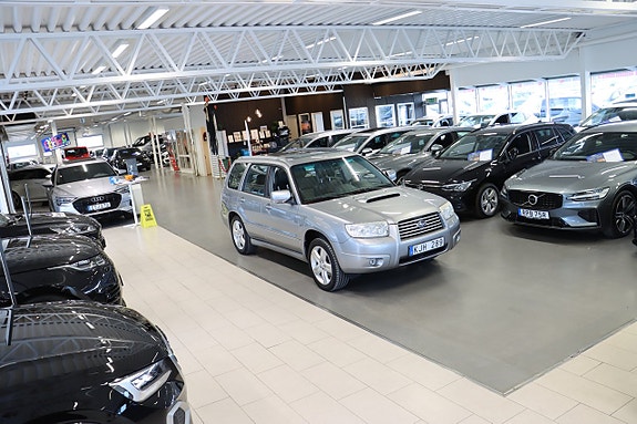 SUBARU FORESTER 2.5 230 ch 4WD 4x4 BVA - ATTELAGE - PANO - CUIR - GPS - 200700 KM