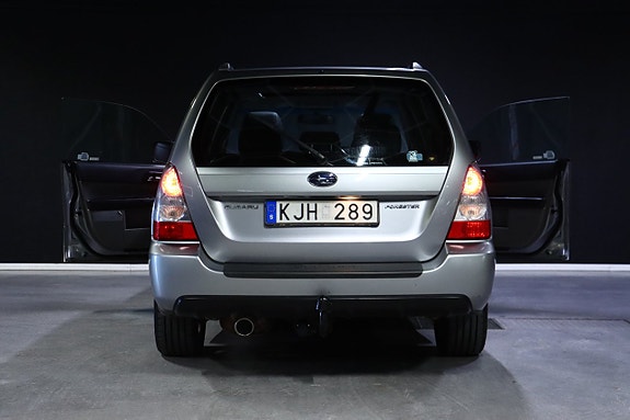 SUBARU FORESTER 2.5 230 ch 4WD 4x4 BVA - ATTELAGE - PANO - CUIR - GPS - 200700 KM