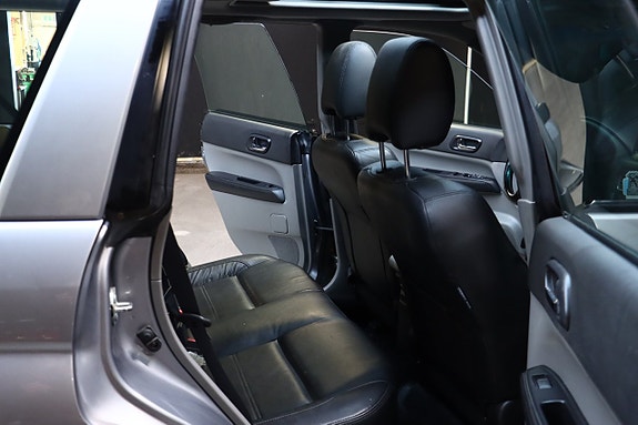 SUBARU FORESTER 2.5 230 ch 4WD 4x4 BVA - ATTELAGE - PANO - CUIR - GPS - 200700 KM