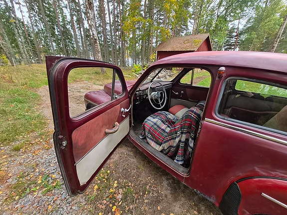 Volvo PV 6 of 8