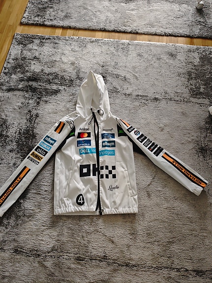 Product image 1 of 2