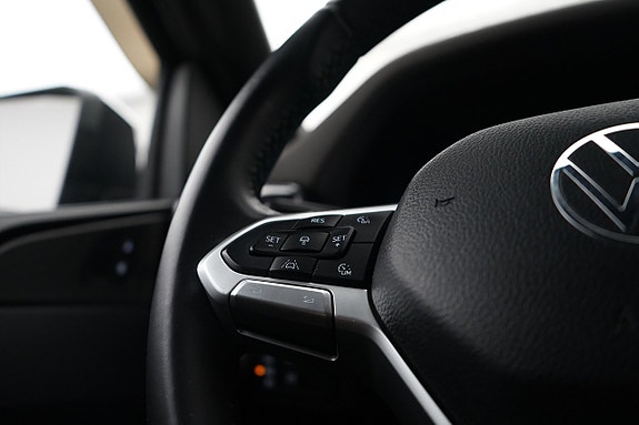 Volkswagen Amarok 15 of 30