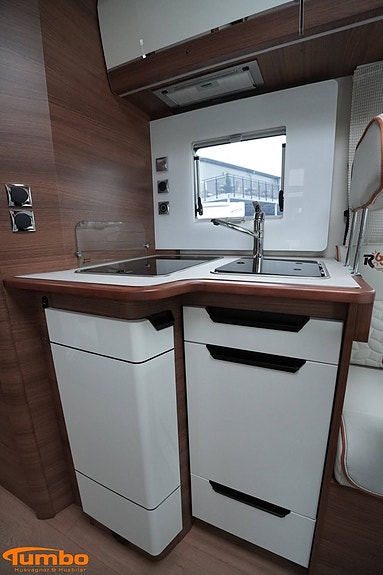 Rapido C86i 65ans 140hk Automat 3500kg 6 of 21