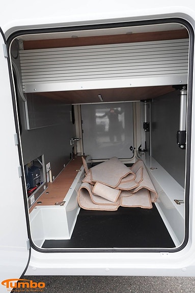 Rapido C86i 65ans 140hk Automat 3500kg 19 of 21