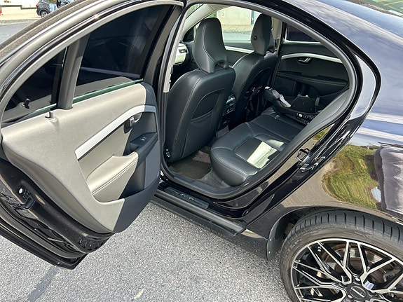 Volvo S80 5 of 5