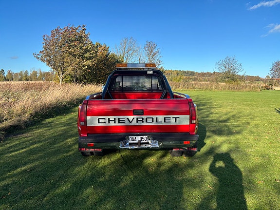 Chevrolet K3500 3 of 6
