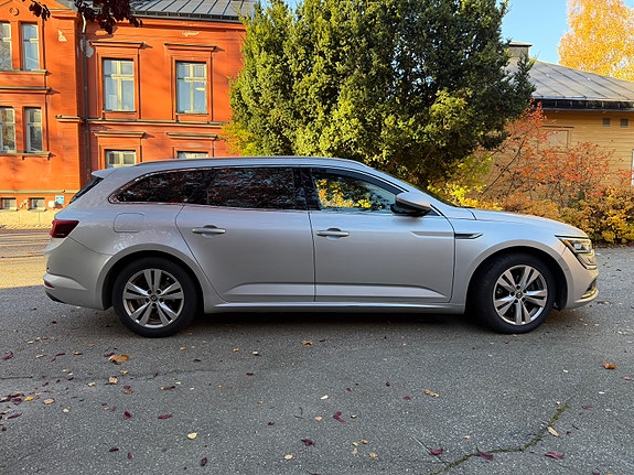 Renault Talisman 2 of 6