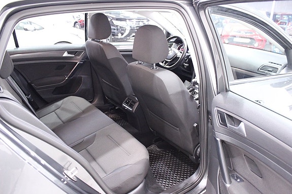 Volkswagen Golf I 17 of 26