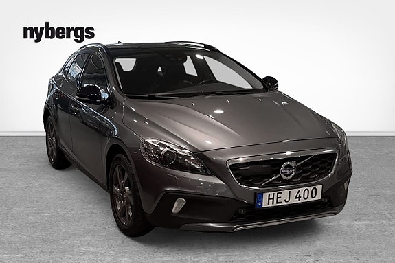 Volvo V40 Cross Country 10 of 30