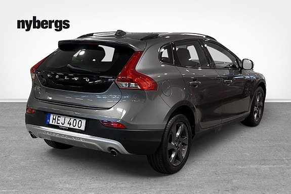 Volvo V40 Cross Country 8 of 30