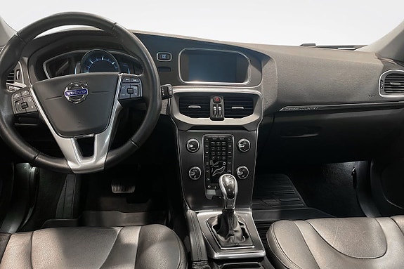 Volvo V40 Cross Country 15 of 30