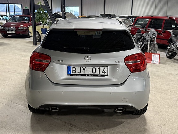 Mercedes-Benz A180 4 of 9