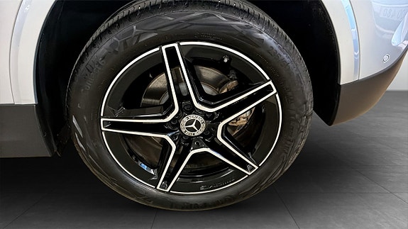 Mercedes-Benz GLA 250 e 6 of 15