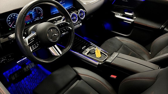 Mercedes-Benz GLA 250 e 7 of 15