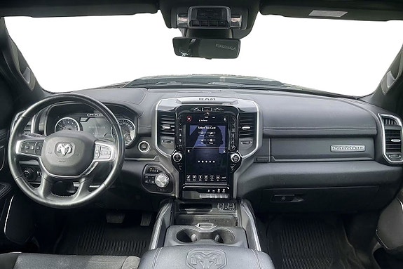 Dodge RAM 1500 10 of 13