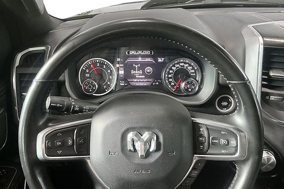 Dodge RAM 1500 11 of 13
